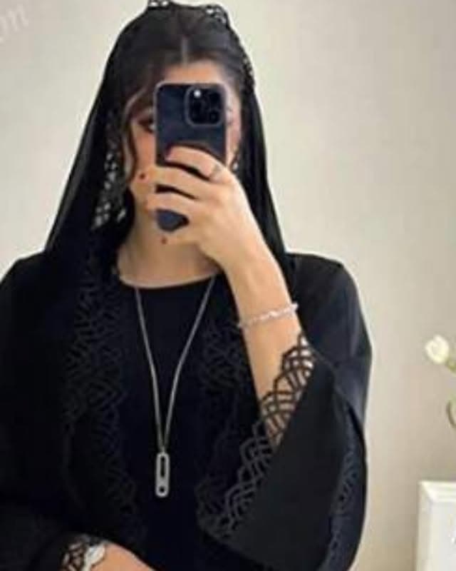black casual abaya